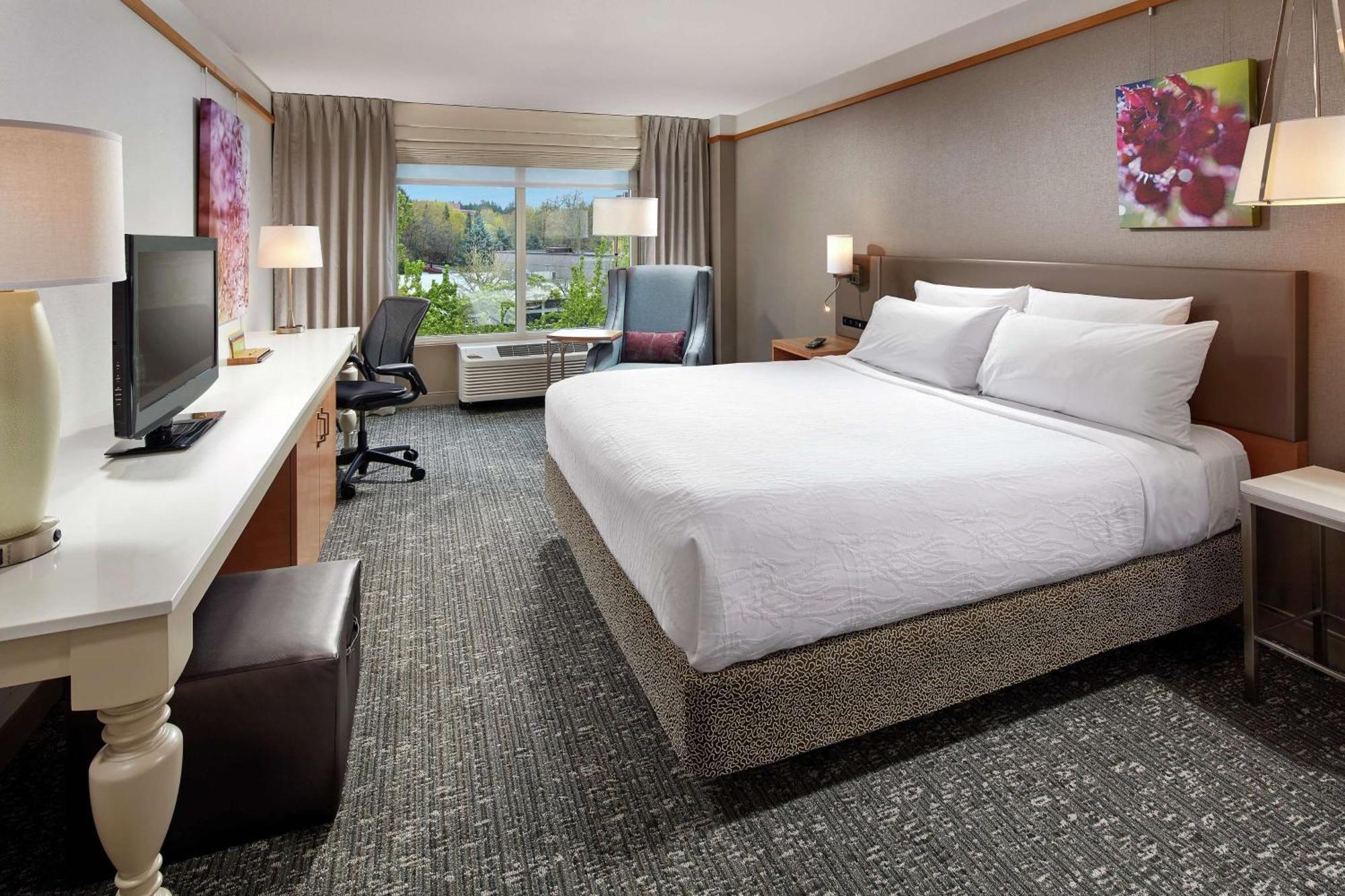 Hilton Garden Inn Portland Lake Oswego Dış mekan fotoğraf