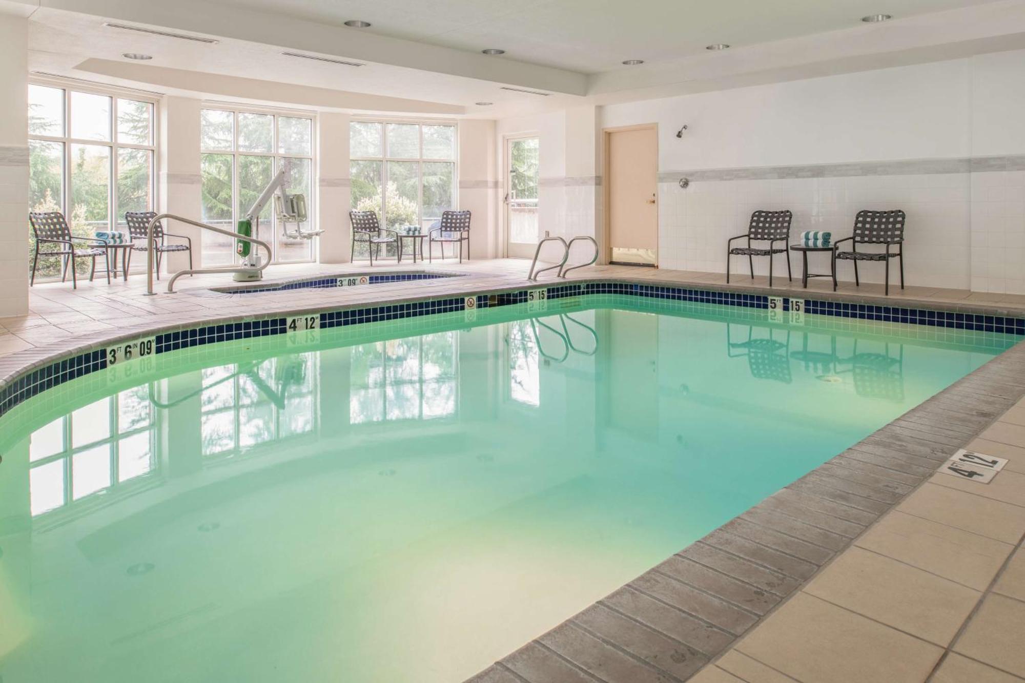 Hilton Garden Inn Portland Lake Oswego Dış mekan fotoğraf