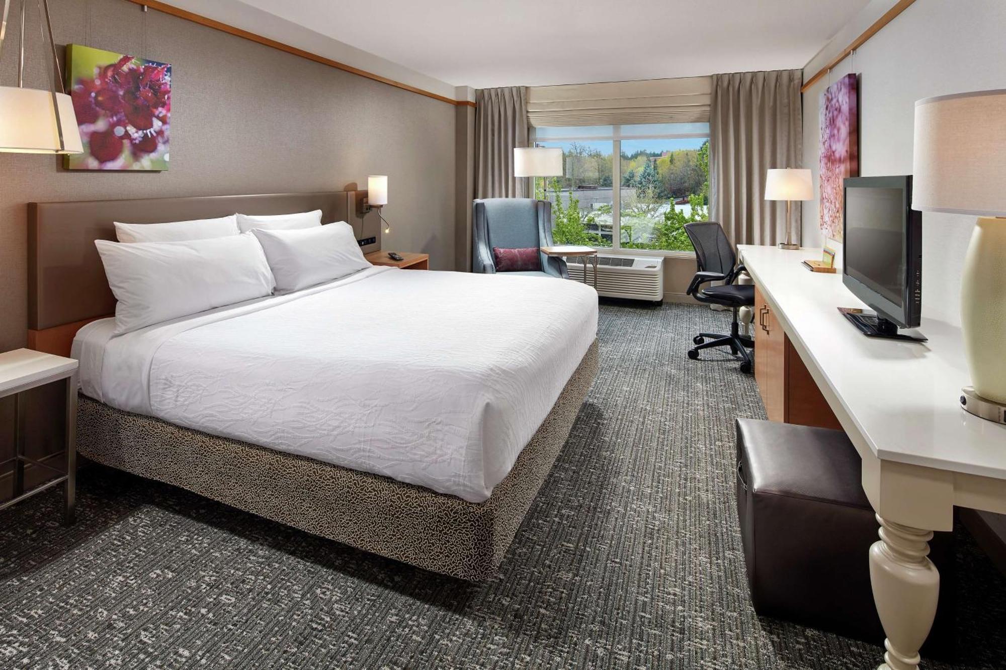 Hilton Garden Inn Portland Lake Oswego Dış mekan fotoğraf