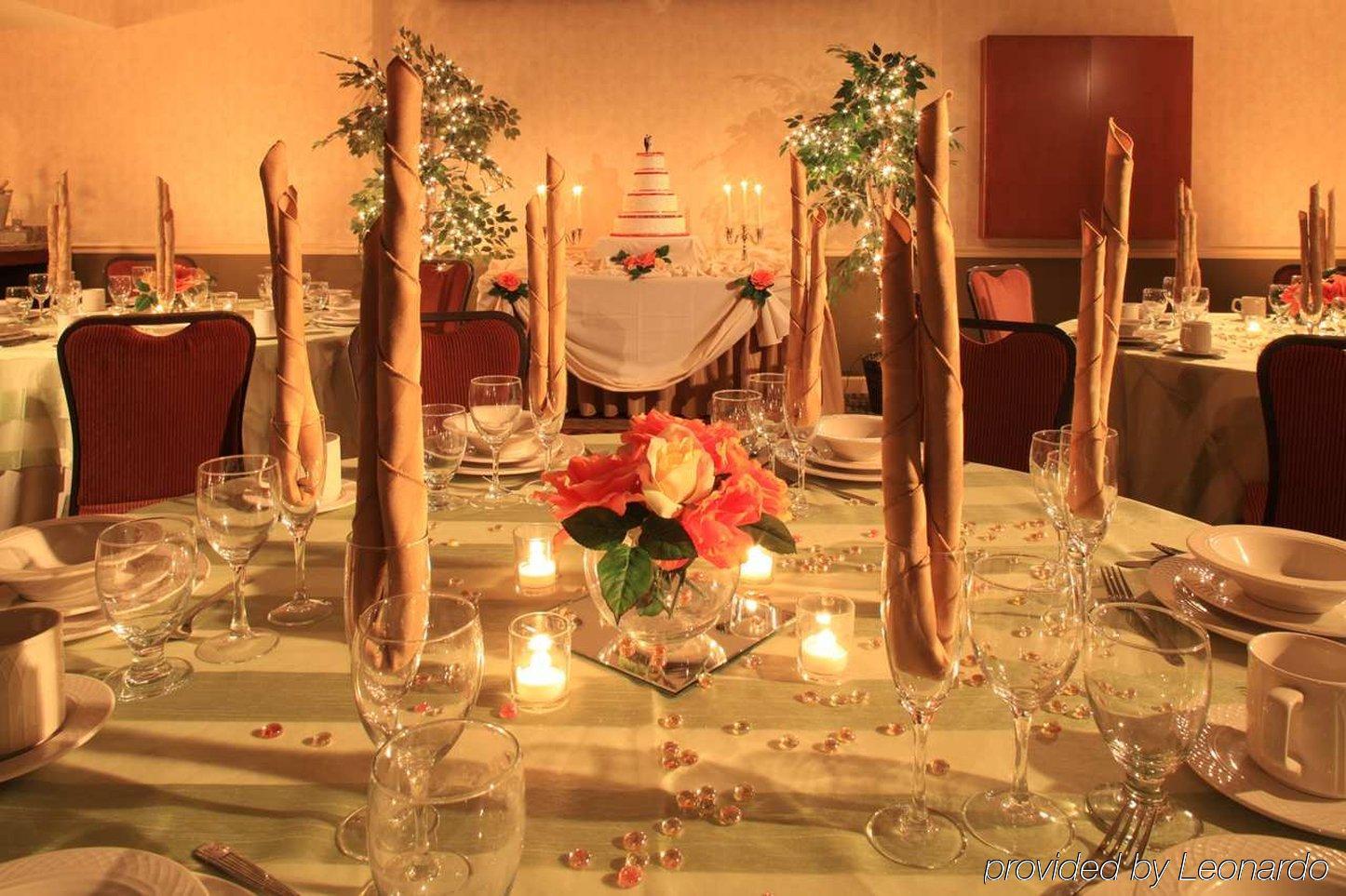 Hilton Garden Inn Portland Lake Oswego Restoran fotoğraf