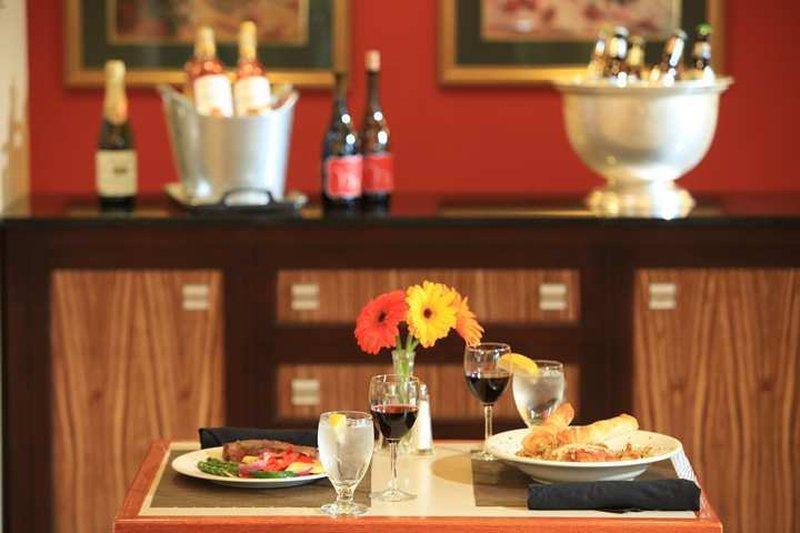 Hilton Garden Inn Portland Lake Oswego Dış mekan fotoğraf