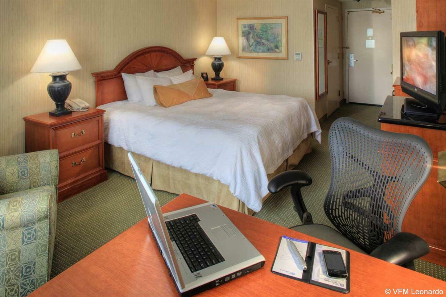 Hilton Garden Inn Portland Lake Oswego Dış mekan fotoğraf