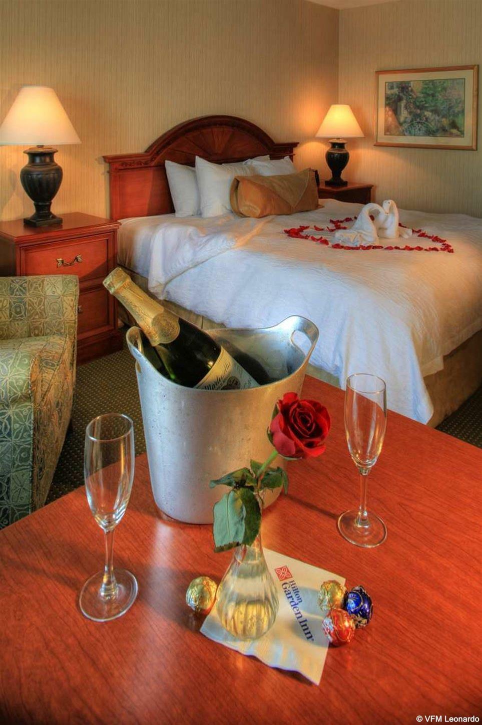 Hilton Garden Inn Portland Lake Oswego Oda fotoğraf